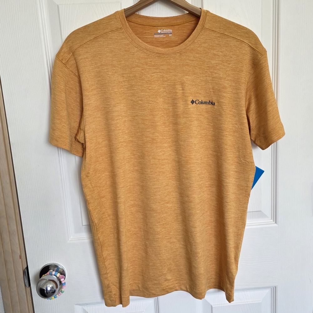 NWT Columbia Men's Yellow Short Sleeve Lakefront Trail Tee Size Small Omni-Shade
